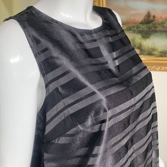 NWT! Banana Republic Black Sleeveless Overlay Blouse - Picture 7 of 13